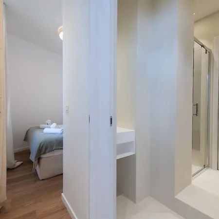 1-br Prestige Carre Dor