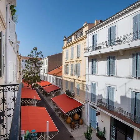 Διαμέρισμα 1-br Prestige Carre Dor *