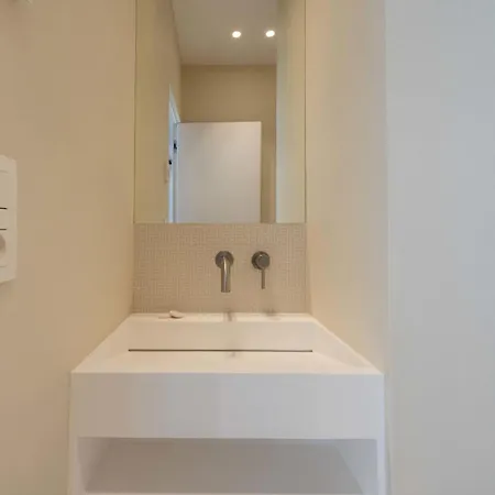 דירה 1-br Prestige Carre Dor קאן